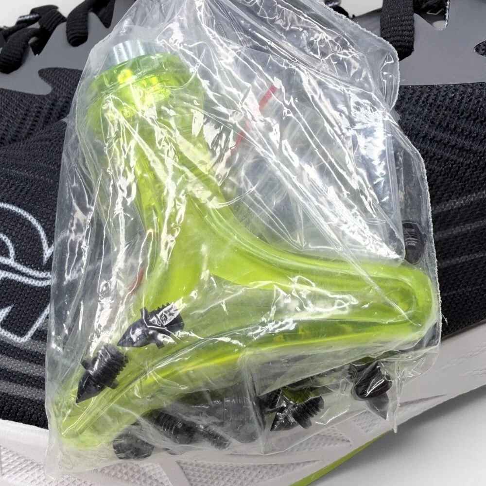 HOKA Crescendo MD 2 Track Spikes Black/White Men 12  [1155116] - Picture 12 of 15